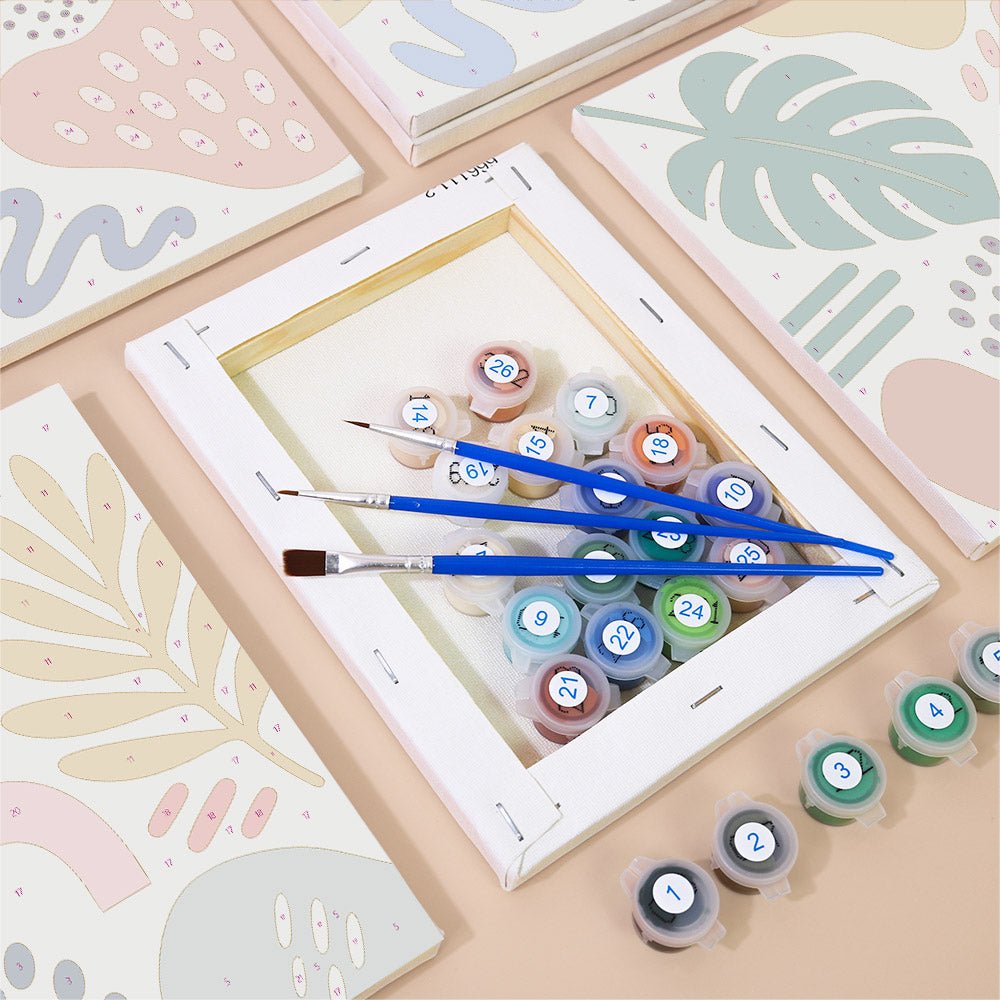 Playful Shapes mini painting set